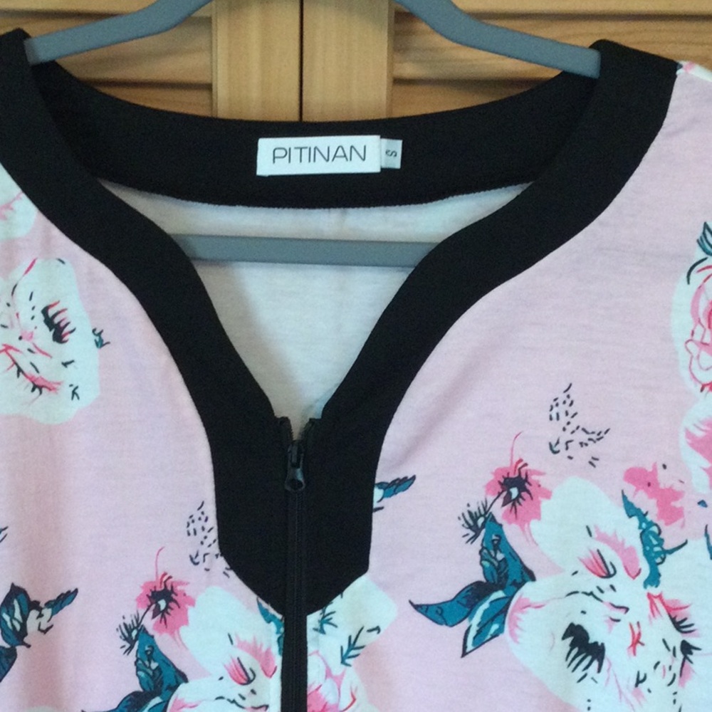 Floral Pink Robe - Picture 3 of 5